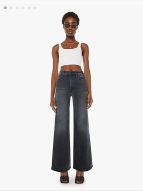 MOTHER Hustler Roller Sneak Jeans in Gray